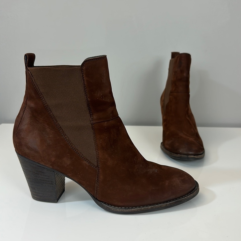 Paul Green Jules Block Heel Chelsea Ankle Boots Size 6.5